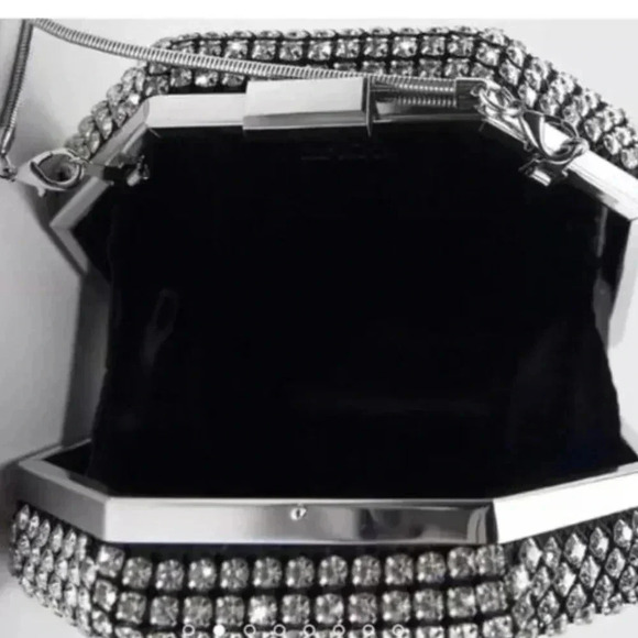 Zara Womens Bloggers Favorite Minaudiere Rhinestone Bag Silver Size 6"x6" - Picture 16 of 16